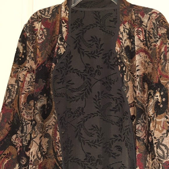 Beautiful Long Top 1X - Picture 6 of 9